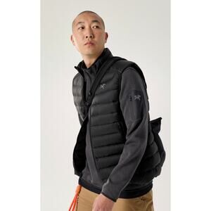 Arc'teryx Covert 1/2 Zip Neck Men's 1/2 Zip Fleece Pullover Black Heather L